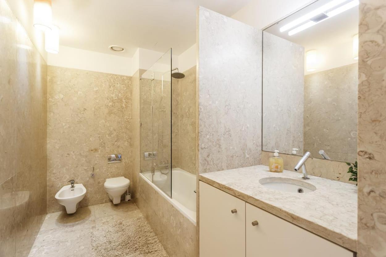 Homestay Bedooms With Shared Bathroom In In Historic Largo Do Carmo *